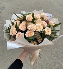 Букет Кремовые розы Латте в Нижневартовске