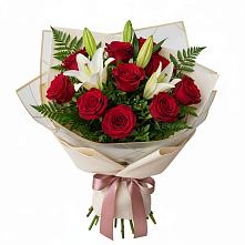 Букет высокая поэзия в Нижневартовске Букет цветов из:  Лилии и Розы в Нижневартовске