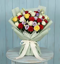 Букет Модная красотка в Нижневартовске Букет цветов из:  Розы в Нижневартовске