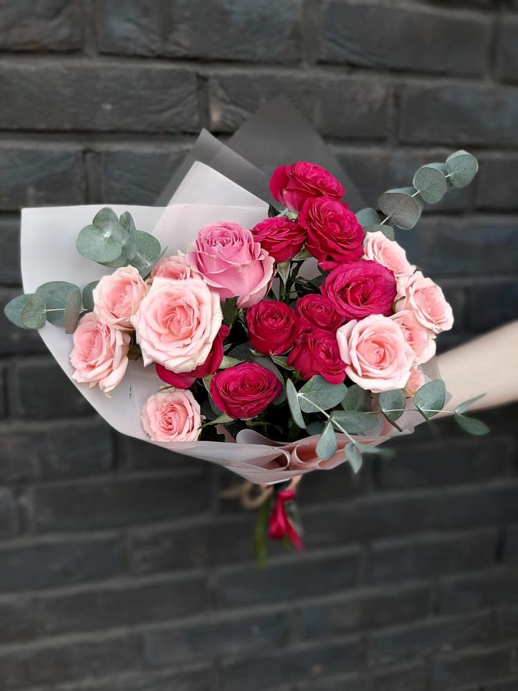 Букет роз Чудесное настроение в Нижневартовске Букет Чудесное настроение в Нижневартовске