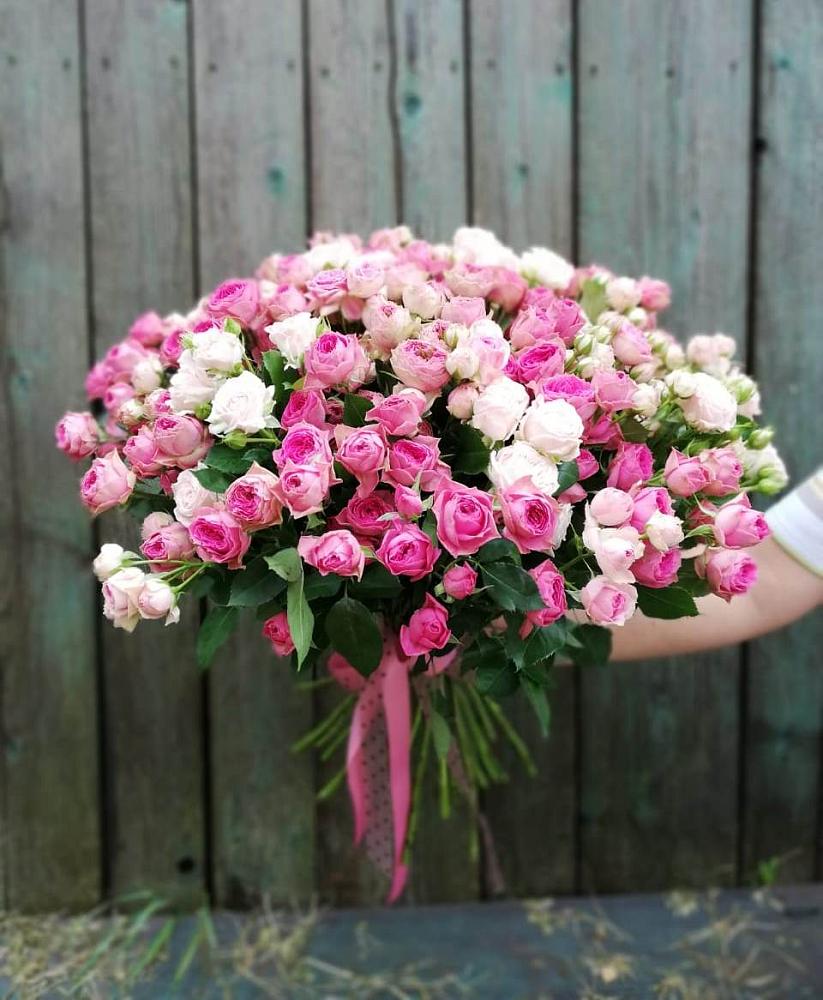 Букет Розовые кустовые розы Натали и Лав Лидия в Нижневартовске